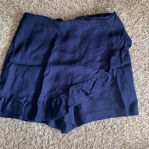 Lily Pulitzer navy blue skort!